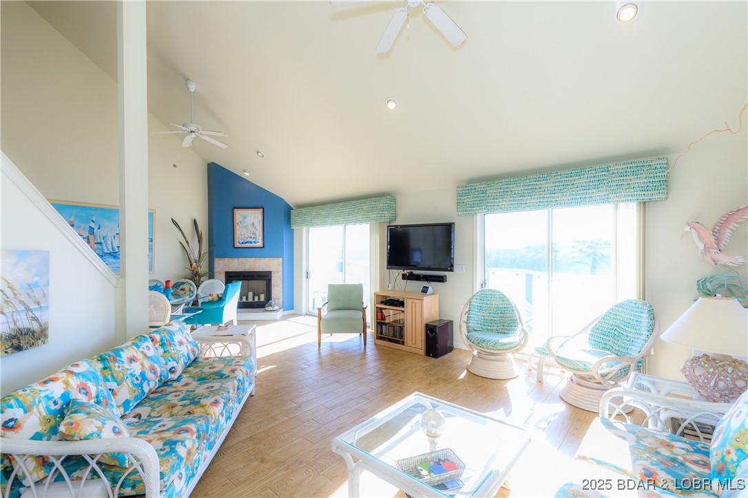 Park Place On The Lake - Residential