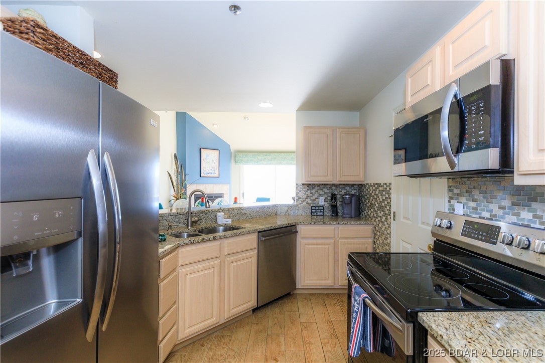 Park Place On The Lake - Residential