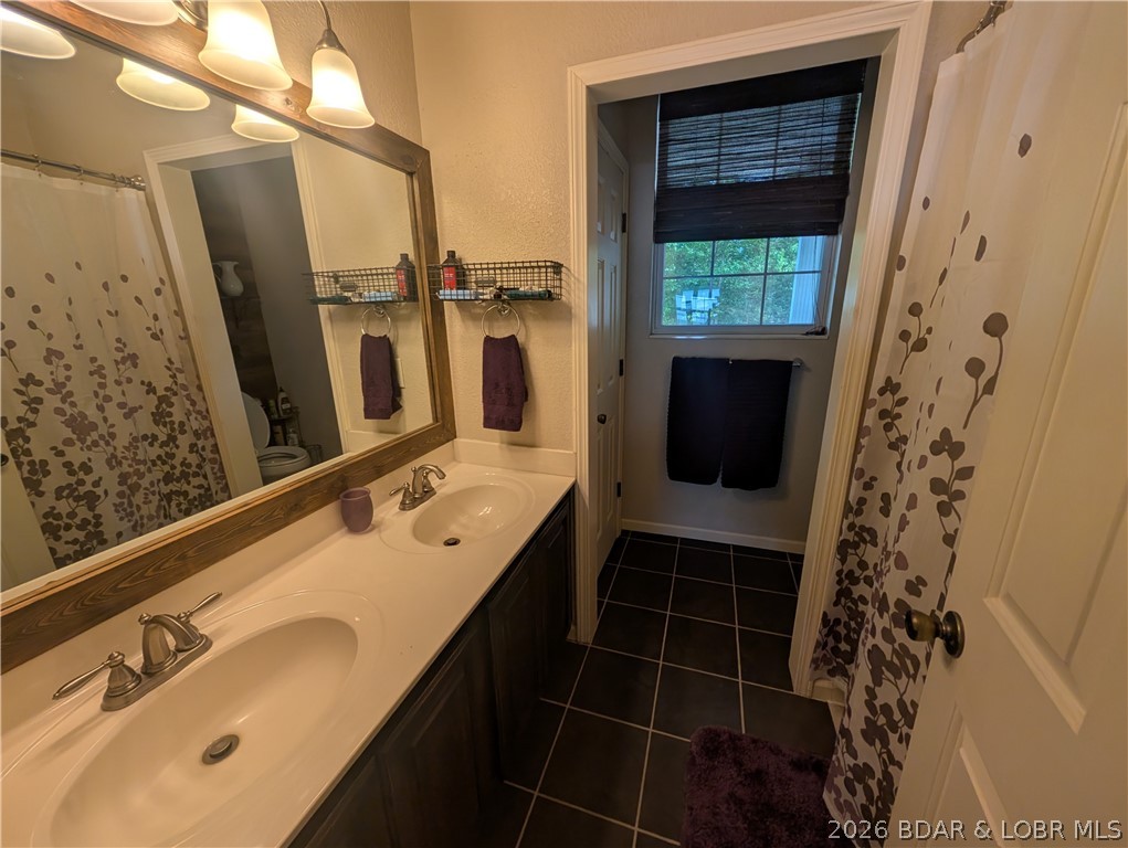Cinnamon Hollow - Residential