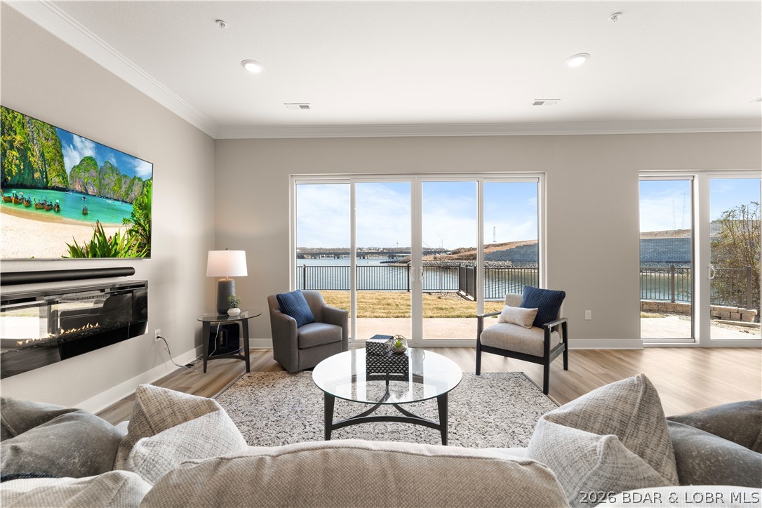 The Hamptons Condominium - Residential