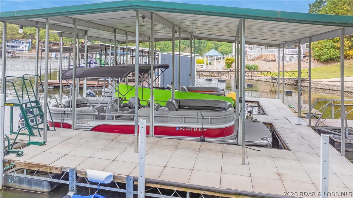 Rocky Shores - Residential