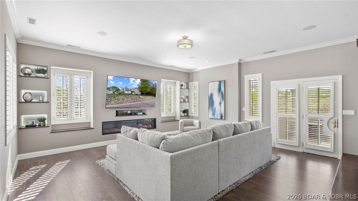 Regency Cove - Residential