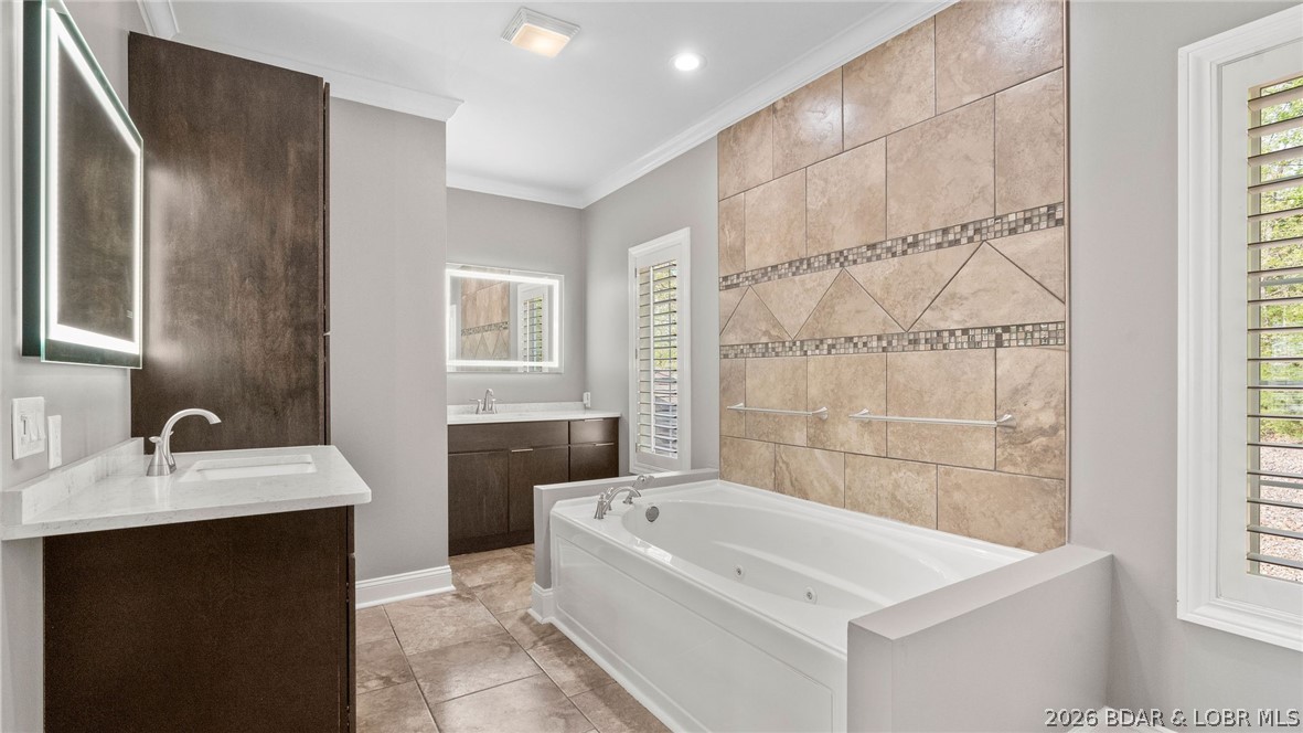 Regency Cove - Residential