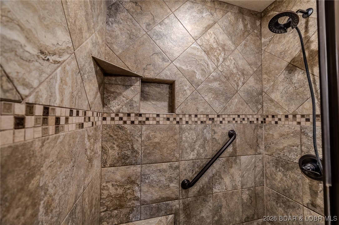 Ledges - Residential