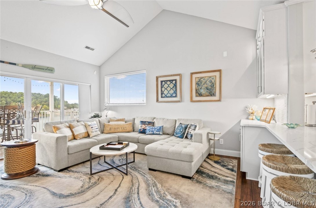 Newport Condominium - Residential