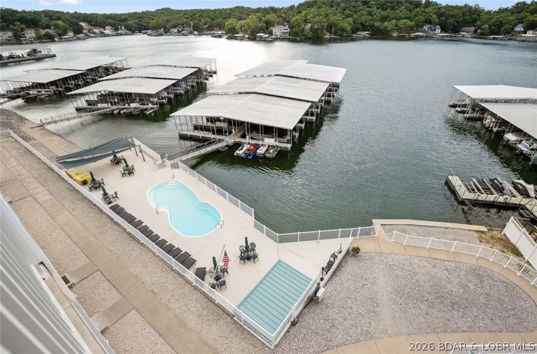 Newport Condominium - Residential