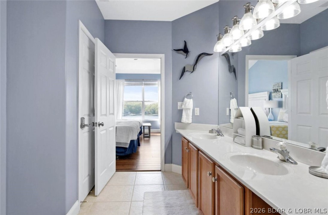 Newport Condominium - Residential