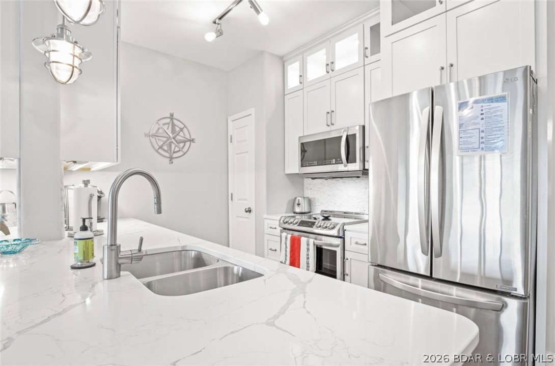 Newport Condominium - Residential