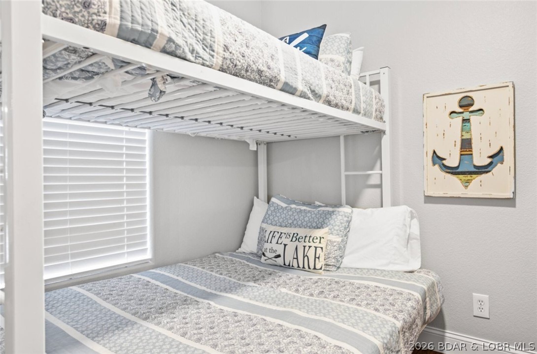 Newport Condominium - Residential