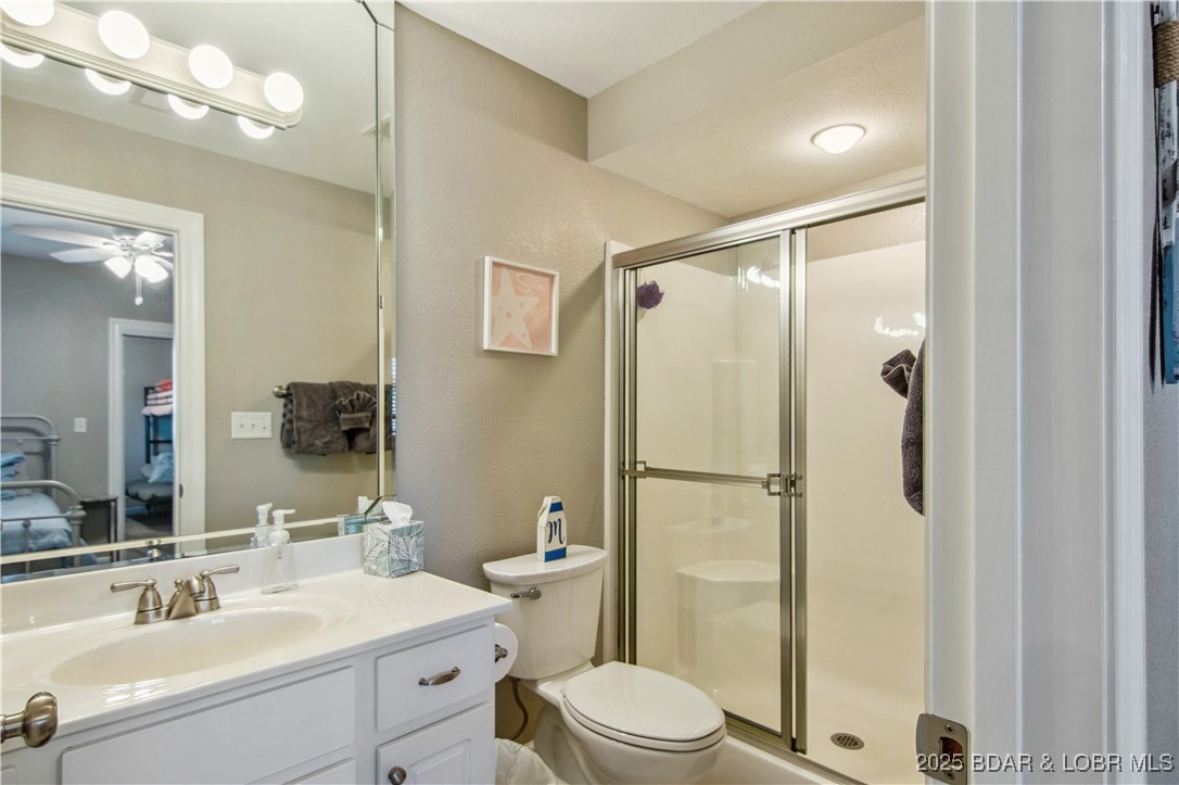 Lake Ozark, Missouri 65049, United States, 3 Bedrooms Bedrooms, ,3 BathroomsBathrooms,Residential,Active,157947