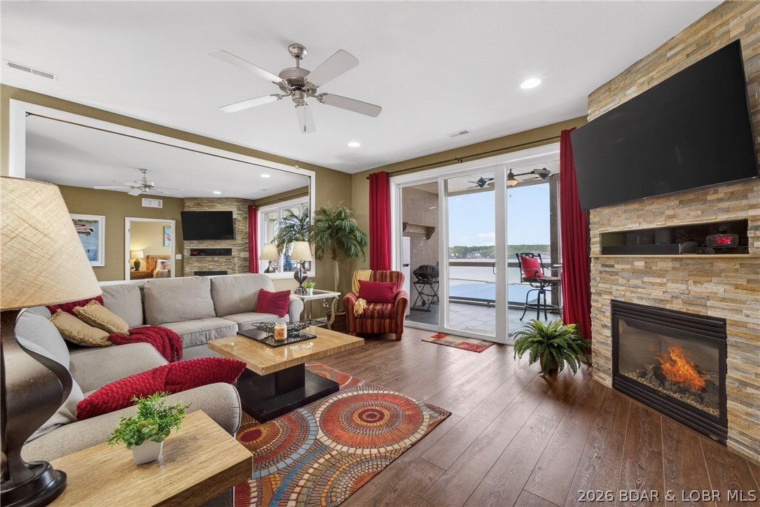 Lands End Communities Subdiv - Residential