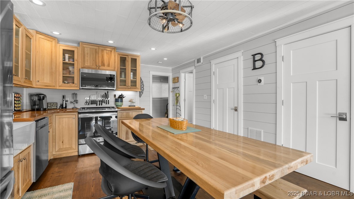 Harbor Point Condominium - Residential