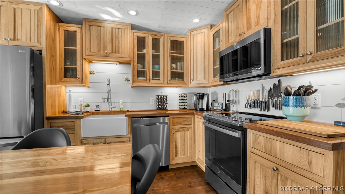 Harbor Point Condominium - Residential