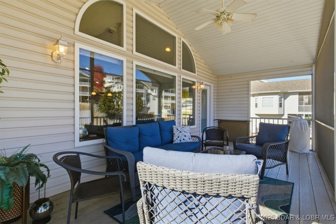 Villas at Grand Glaize - Residential