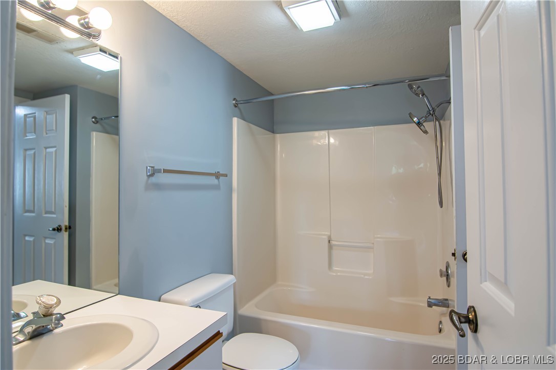 Four Seasons Racqt-Cntry Club - Residential