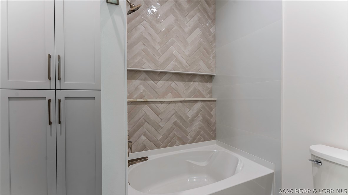 Champions Run - Residential