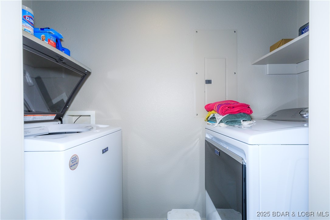 Park Place On The Lake - Residential