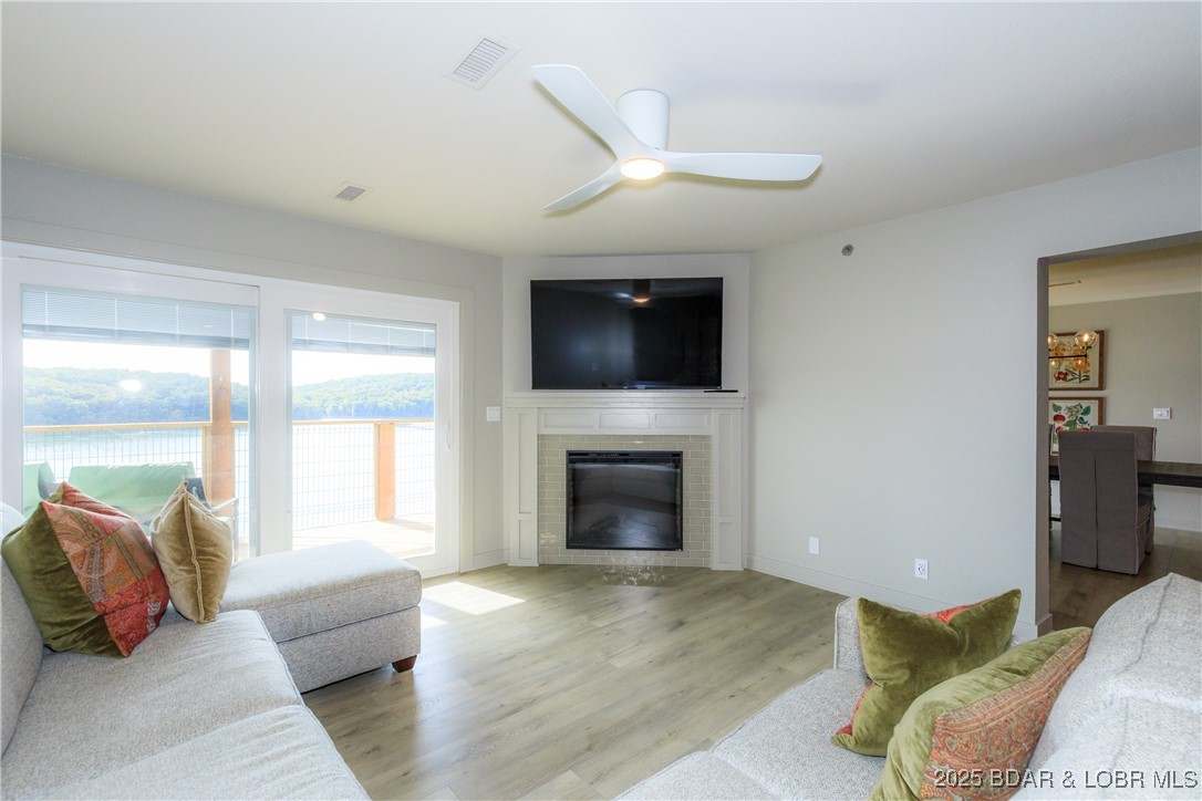 Park Place On The Lake - Residential