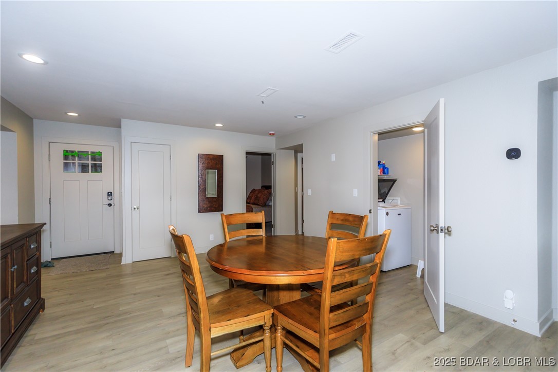 Park Place On The Lake - Residential