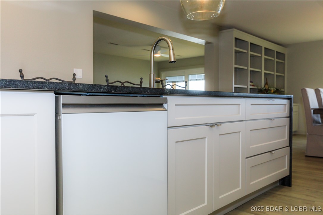 Park Place On The Lake - Residential