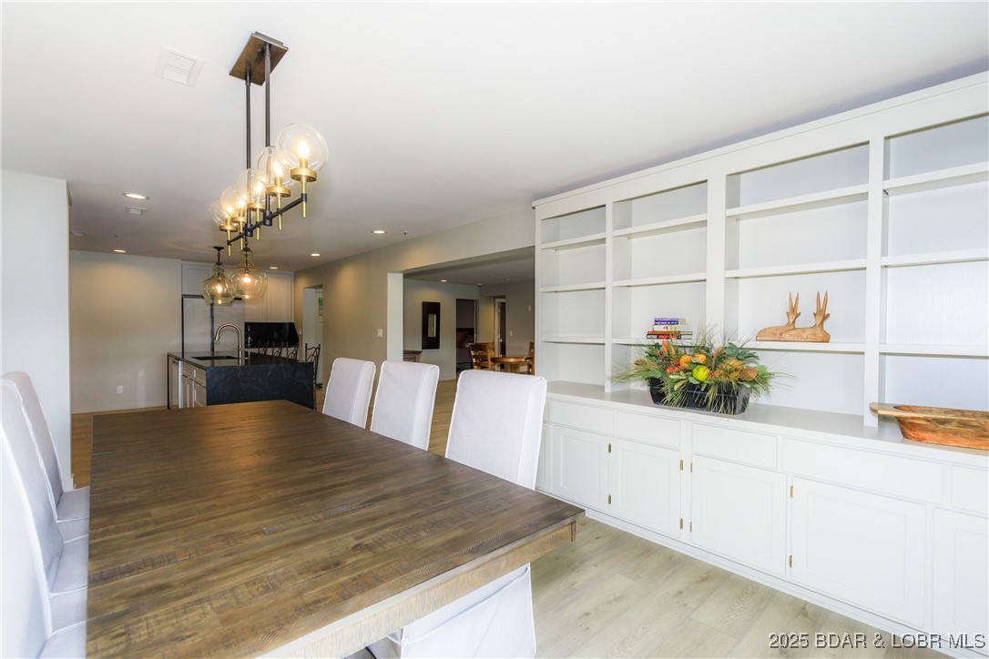 Park Place On The Lake - Residential