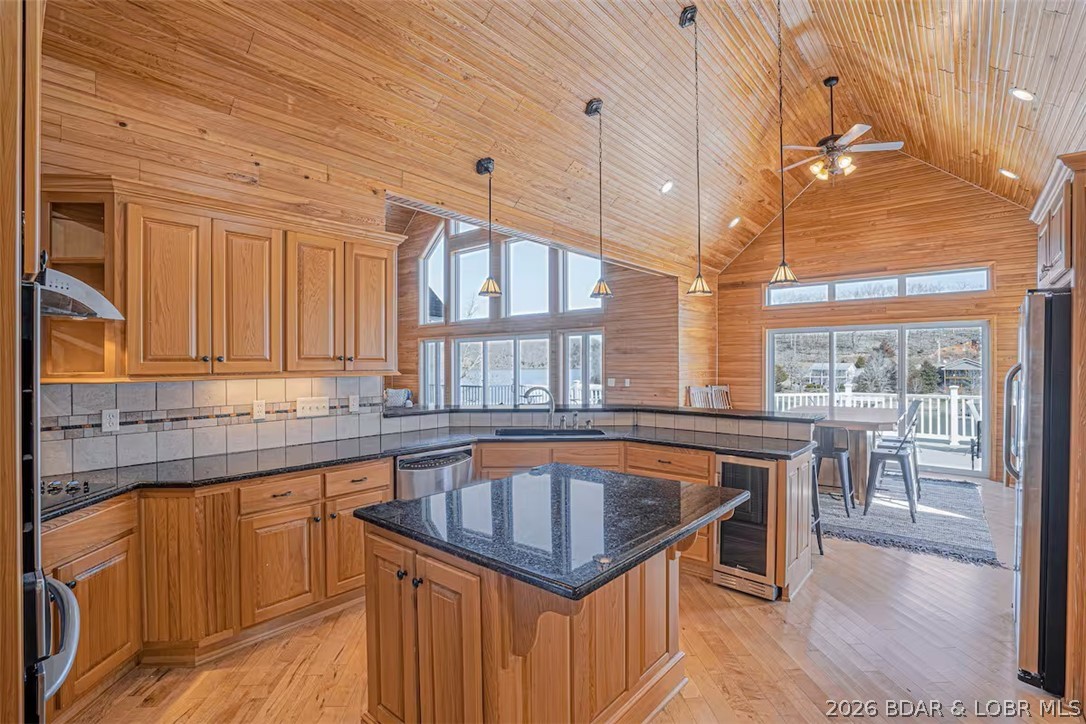 Graceland Point West - Residential