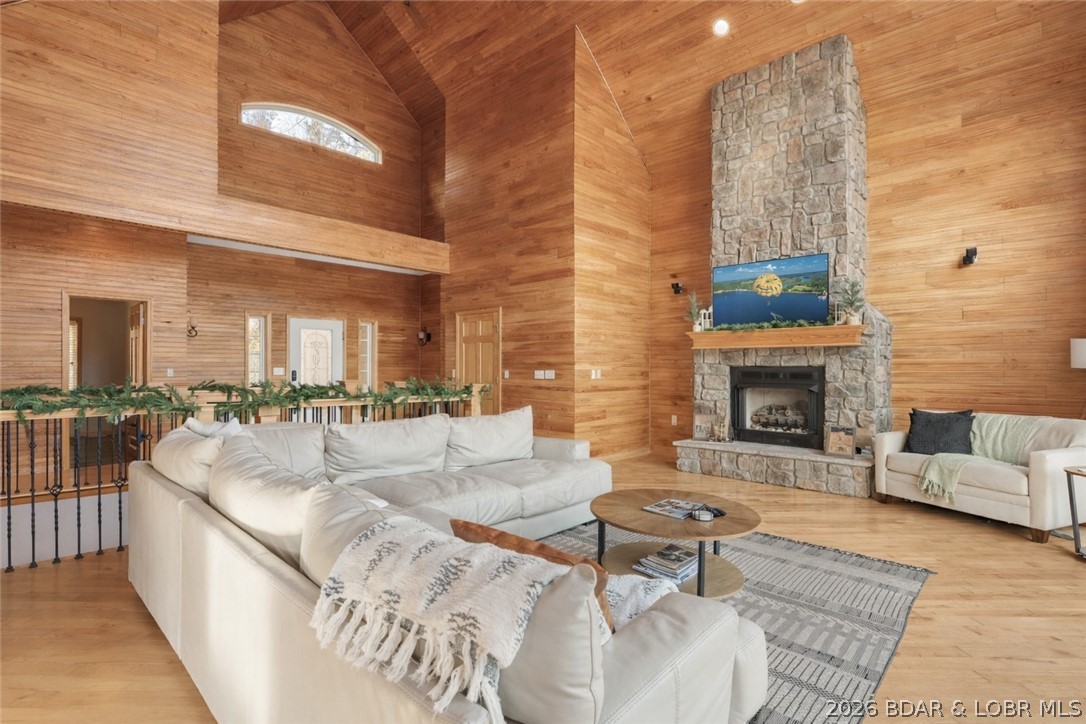 Graceland Point West - Residential