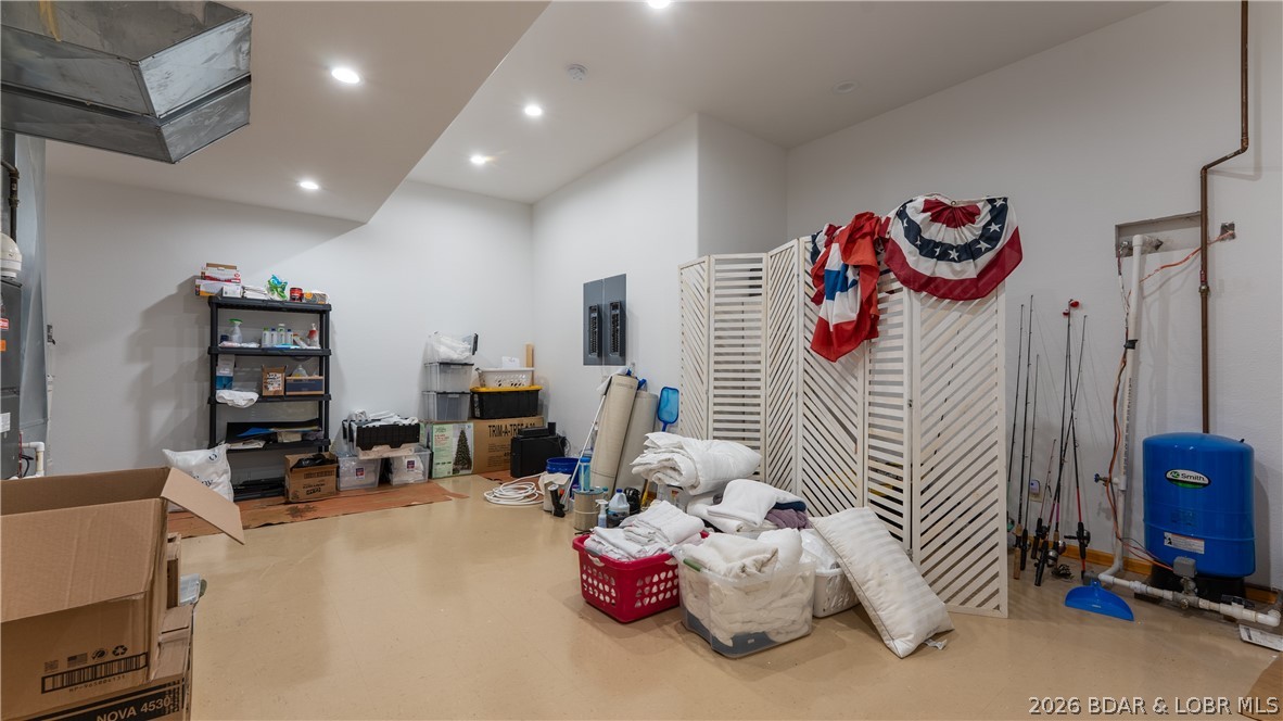 Graceland Point West - Residential