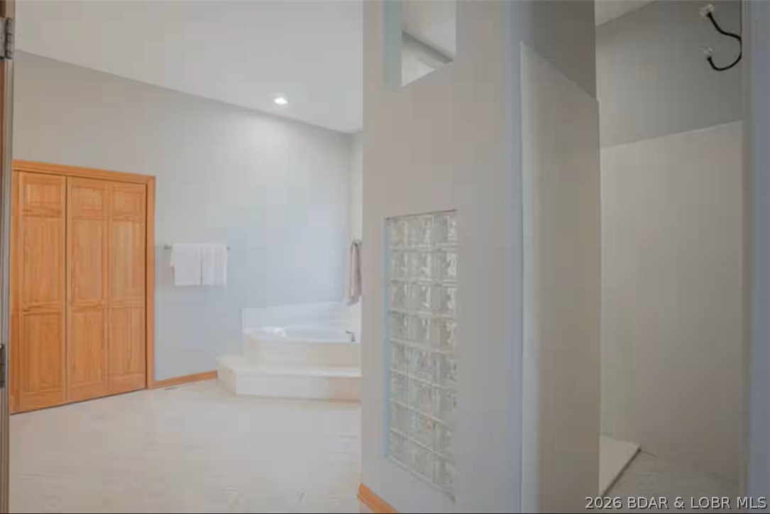 Graceland Point West - Residential