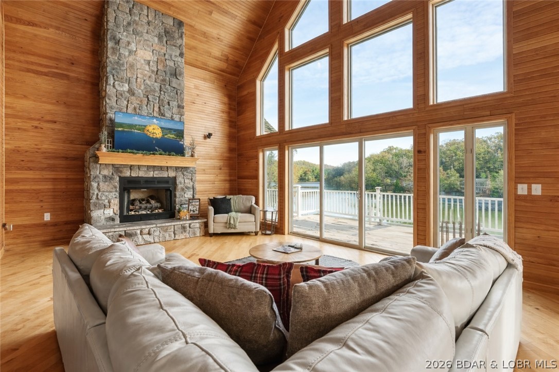 Graceland Point West - Residential