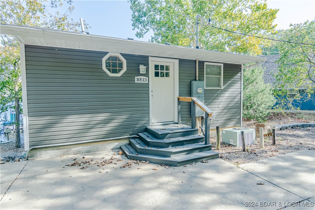 Rocky Mount, Missouri 65072, United States, 4 Bedrooms Bedrooms, ,2 BathroomsBathrooms,Residential,Contingent,41075