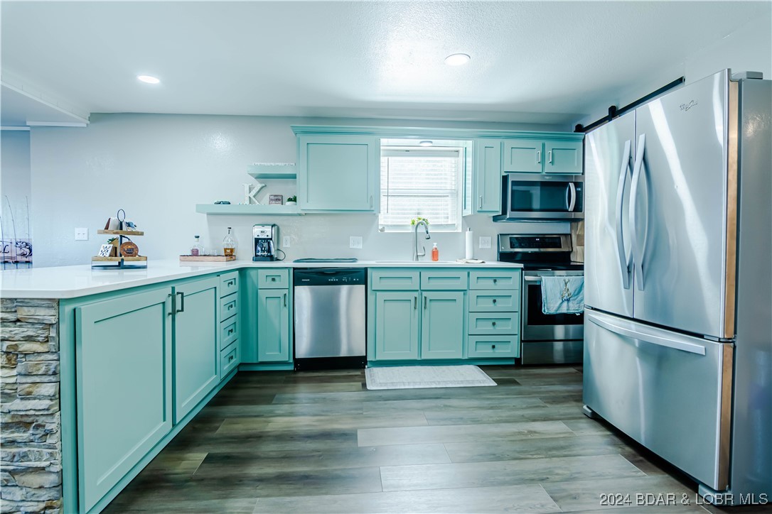 Rocky Mount, Missouri 65072, United States, 4 Bedrooms Bedrooms, ,2 BathroomsBathrooms,Residential,Contingent,41075