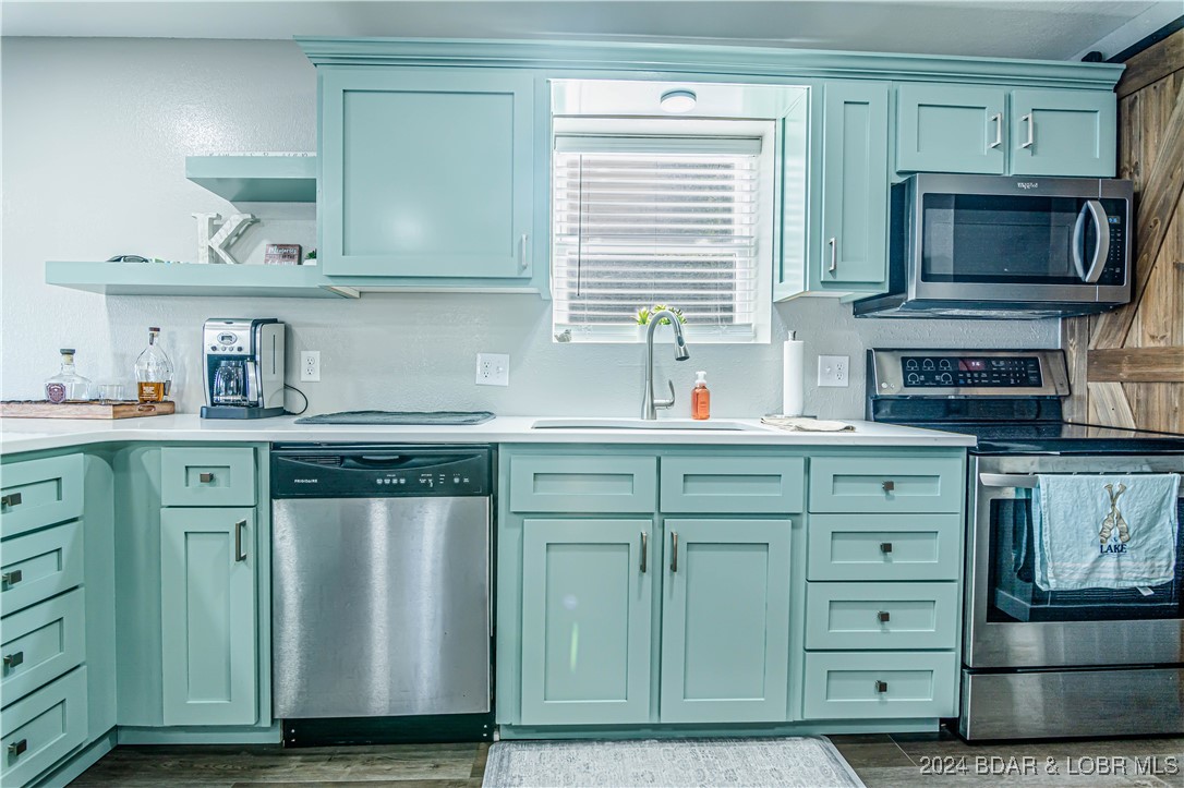 Rocky Mount, Missouri 65072, United States, 4 Bedrooms Bedrooms, ,2 BathroomsBathrooms,Residential,Contingent,41075