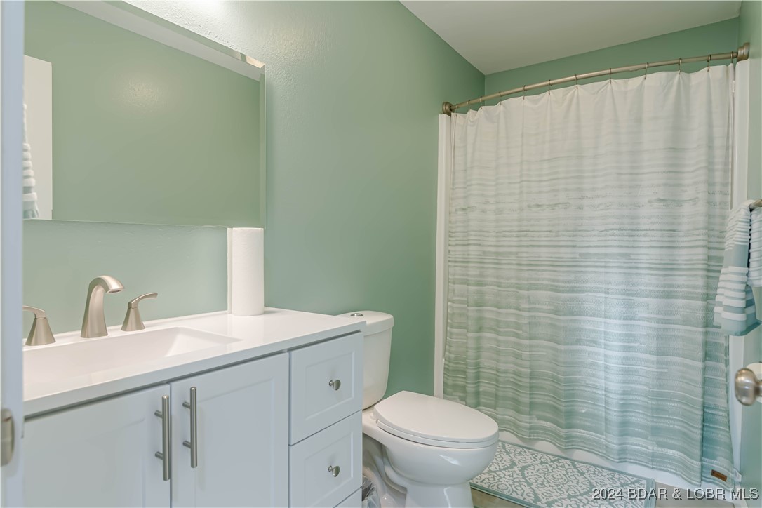 Rocky Mount, Missouri 65072, United States, 4 Bedrooms Bedrooms, ,2 BathroomsBathrooms,Residential,Contingent,41075