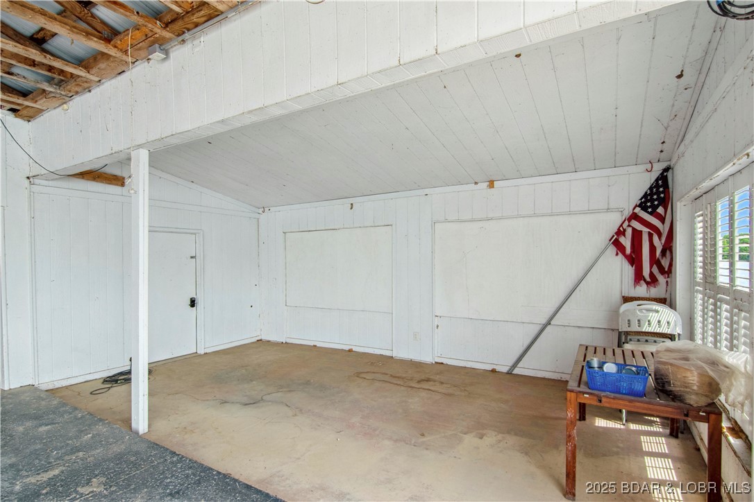 Barnett, Missouri 65011, United States, ,Commercial,Active,126923