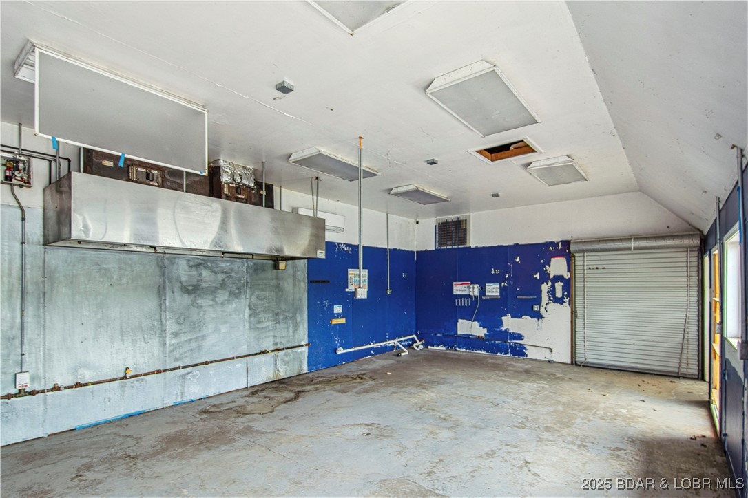 Barnett, Missouri 65011, United States, ,Commercial,Active,126923