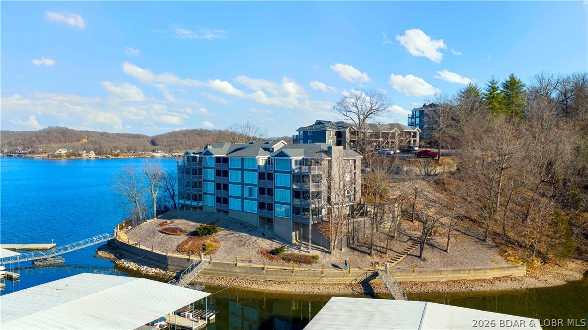 Windsor Bay Condominium - Residential