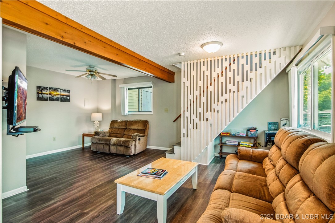 Lake Ozark, Missouri 65049, United States, 5 Bedrooms Bedrooms, ,3 BathroomsBathrooms,Residential,Active,213396