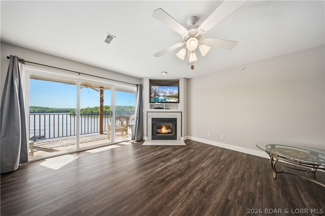 Park Place On The Lake - Residential