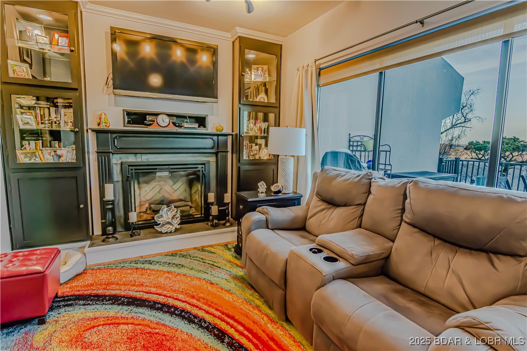 Lake Ozark, Missouri 65049, United States, 3 Bedrooms Bedrooms, ,2 BathroomsBathrooms,Residential,Active,163594