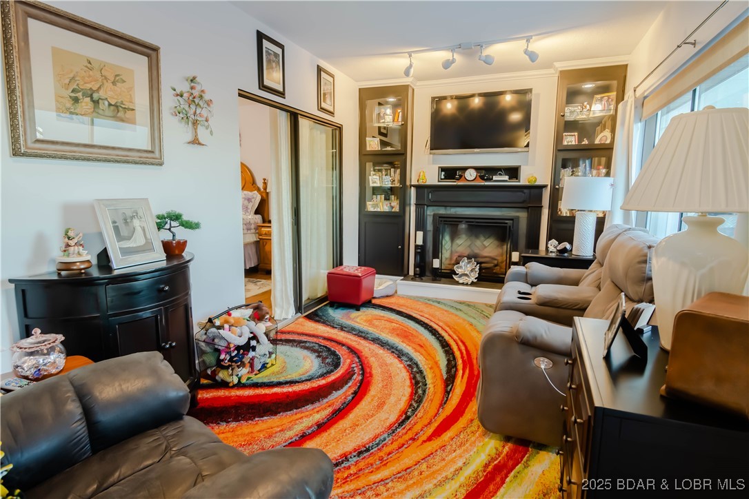 Lake Ozark, Missouri 65049, United States, 3 Bedrooms Bedrooms, ,2 BathroomsBathrooms,Residential,Active,163594