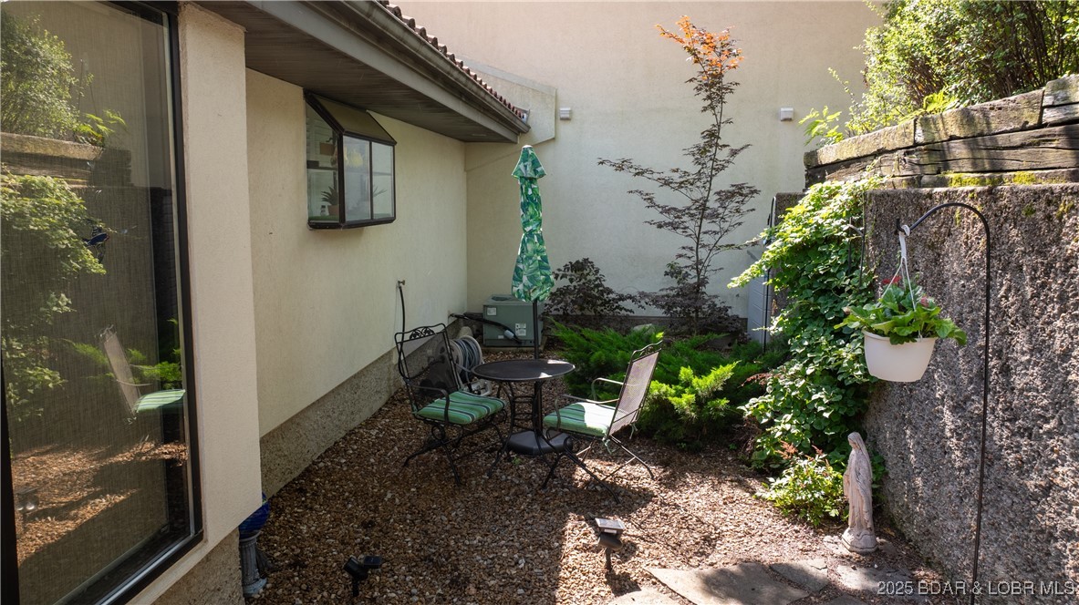 Lake Ozark, Missouri 65049, United States, 3 Bedrooms Bedrooms, ,2 BathroomsBathrooms,Residential,Active,163594