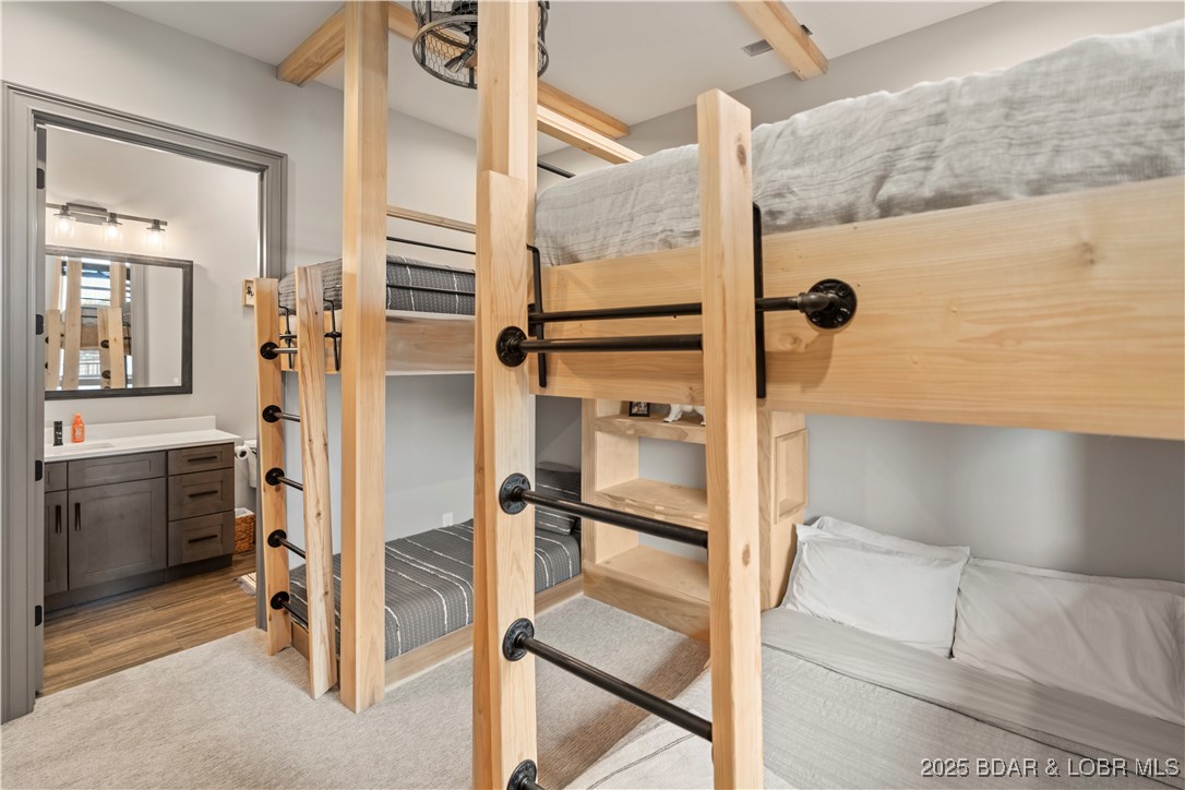 The Hamptons Condominium - Residential