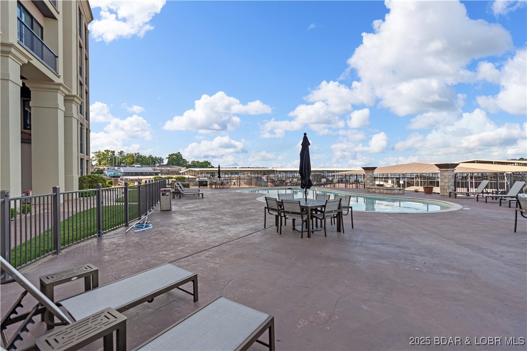 The Hamptons Condominium - Residential