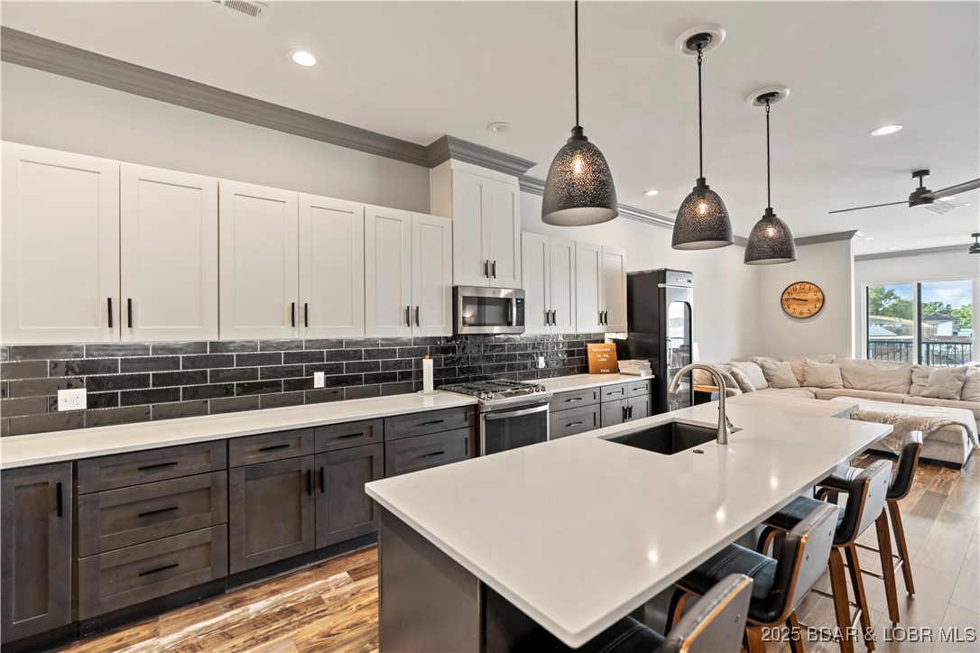 The Hamptons Condominium - Residential