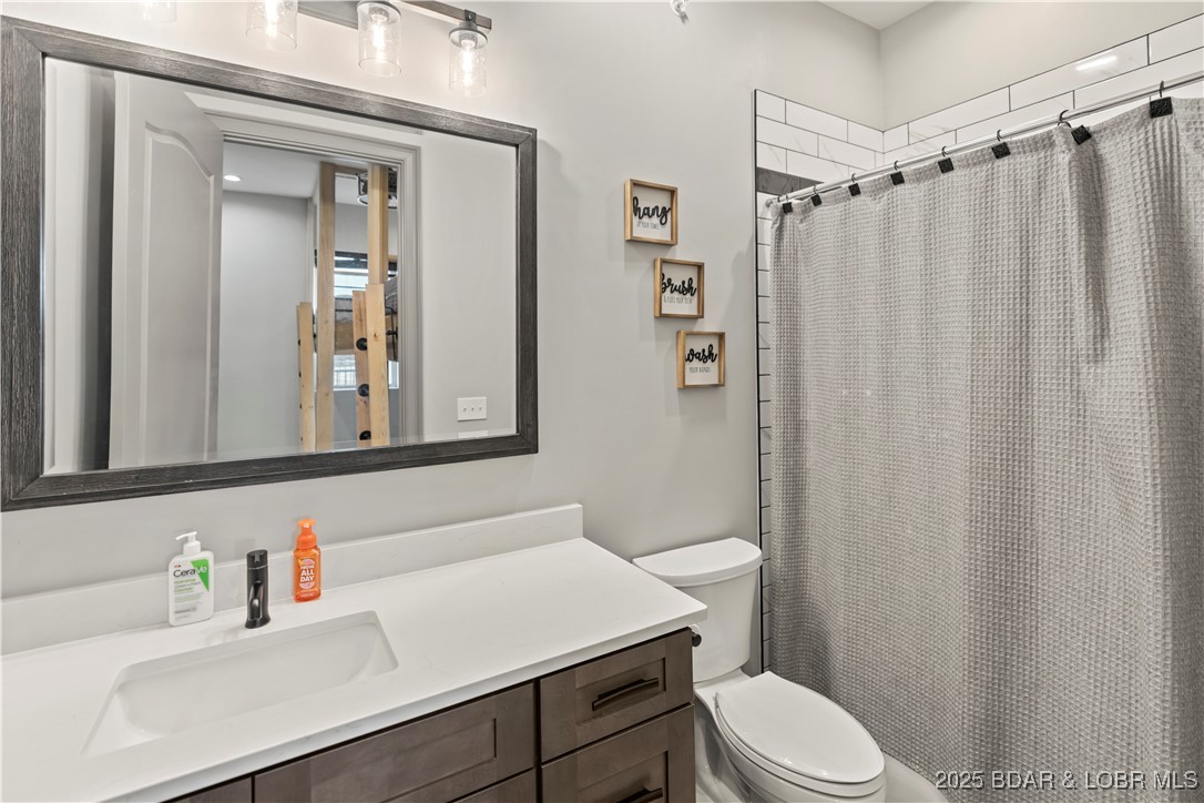 The Hamptons Condominium - Residential