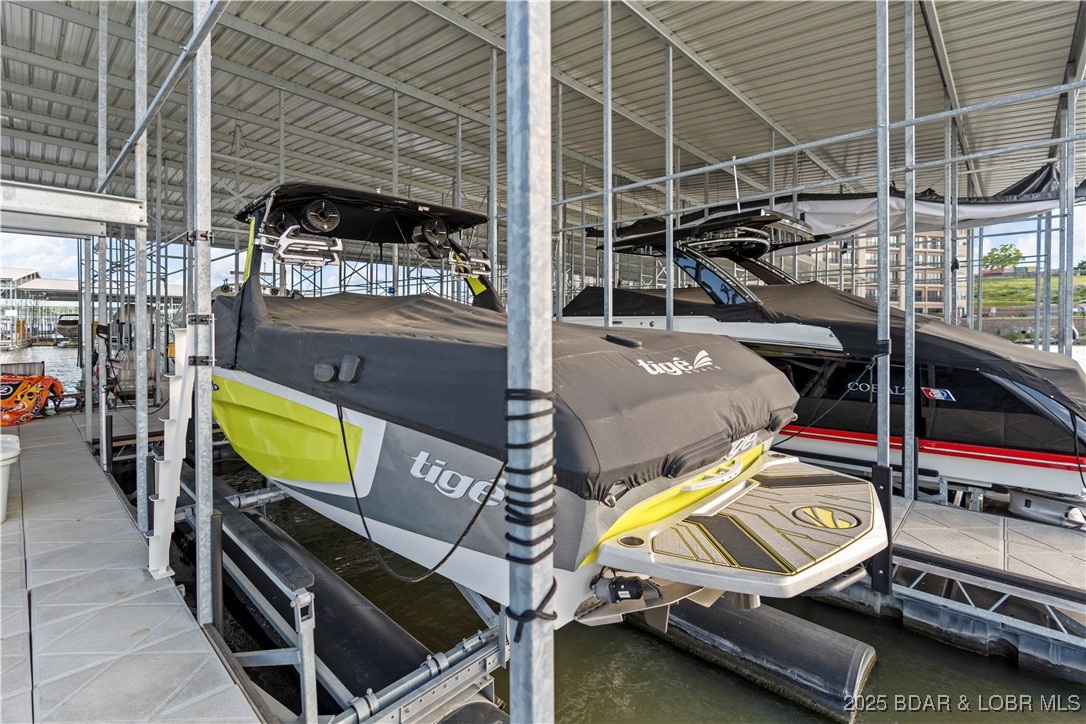 The Hamptons Condominium - Residential