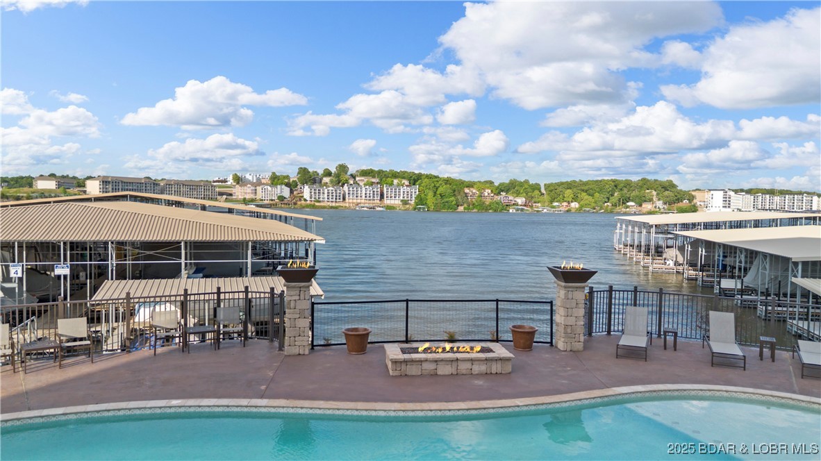 The Hamptons Condominium - Residential