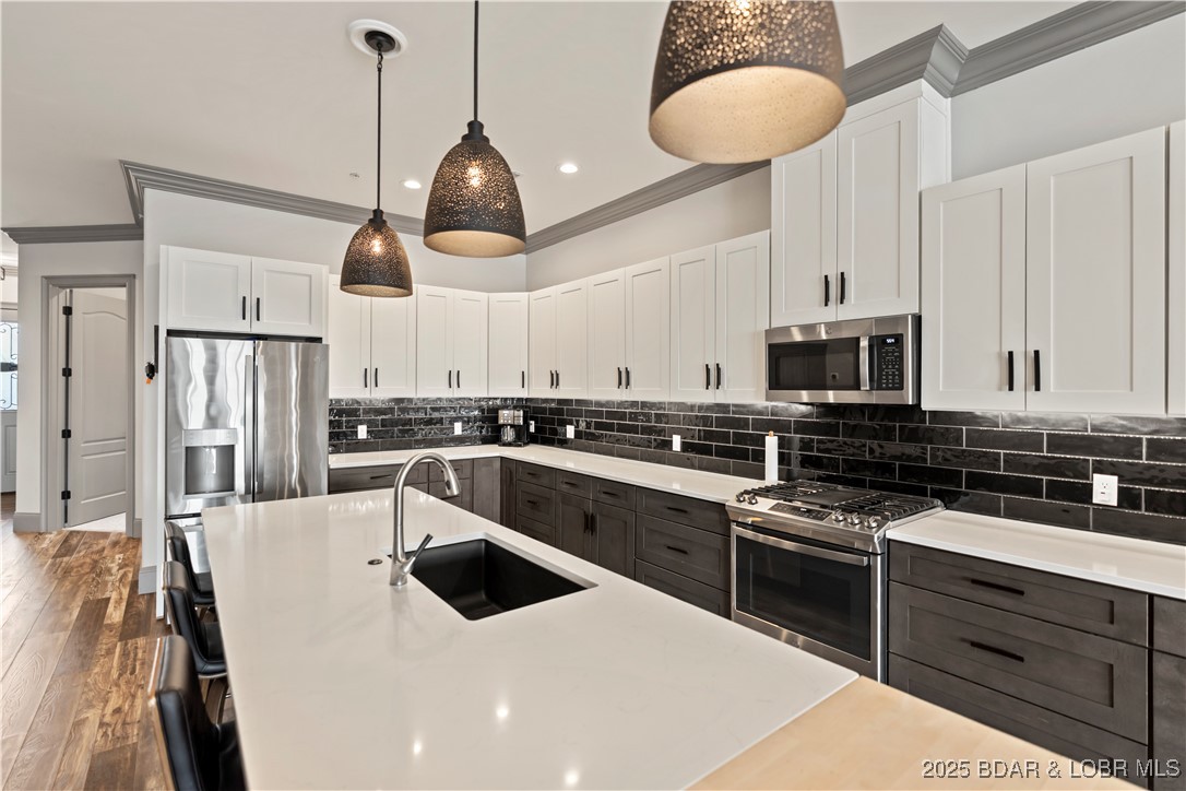 The Hamptons Condominium - Residential