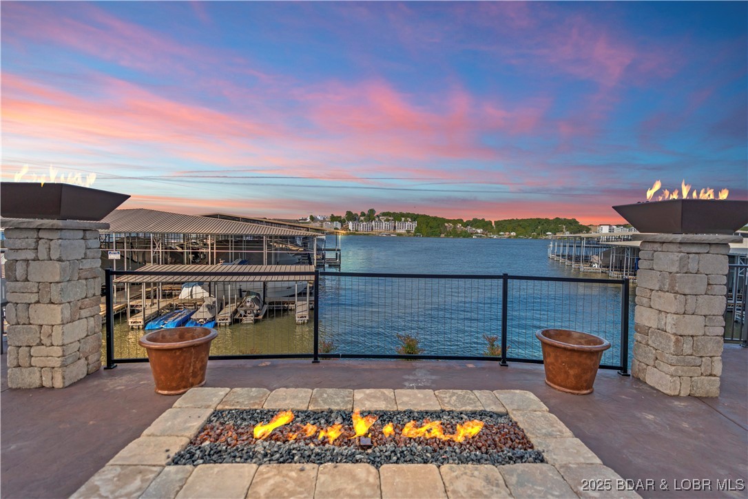 The Hamptons Condominium - Residential